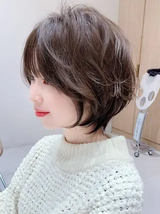 ショート 🤎小顔レイヤー /ベージュ🤎友香のヘアスタイル
