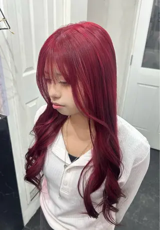 ロング 🪼モモカ/デザイン ハイトーンカラー🪼のヘアスタイル