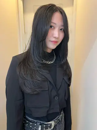 ロング yuka/ロング/ レイヤーカットモデルのヘアスタイル