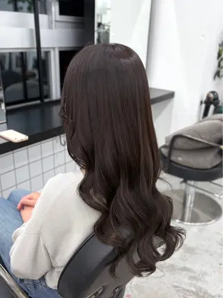 カラー 伊藤 真央のヘアスタイル