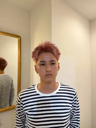 ショート カラー メンズ 明津 桜空のヘアスタイル