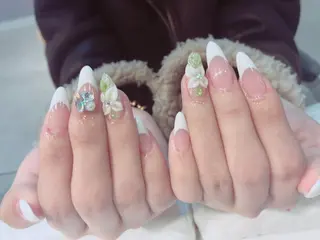 ネイル salon de Tiaraのネイルデザイン