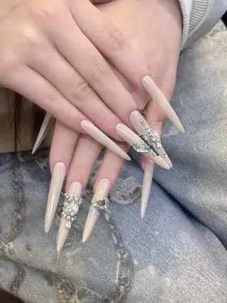 ネイル 惠 美奈のネイルデザイン