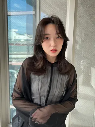 ミディアム カラー ボブ・レイヤーカット 吉敷航一のヘアスタイル