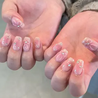 ネイル nailist mana𖤐´-のネイルデザイン