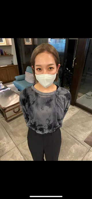 カラー AGREE Momokaのヘアスタイル