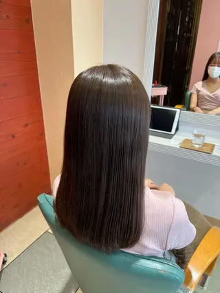 ロング カラー momb 折戸結菜のヘアスタイル