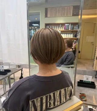 ショート 八村 一花のヘアスタイル