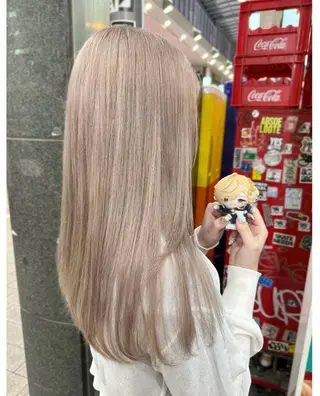 ミディアム カラー GARU-ガル-所属・TSUNO🦖 派手髪/オタク美容師のヘアスタイル