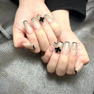 ネイル Tagi Nail 銀座店のネイルデザイン