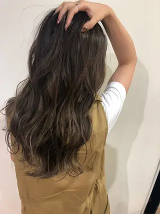 ロング reverie【レヴリー】所属・夜23時まで予約🉑 reverieあきらのヘアスタイル