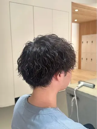 パーマ メンズ こがねざわみさき 🦭透明感カラーのヘアスタイル