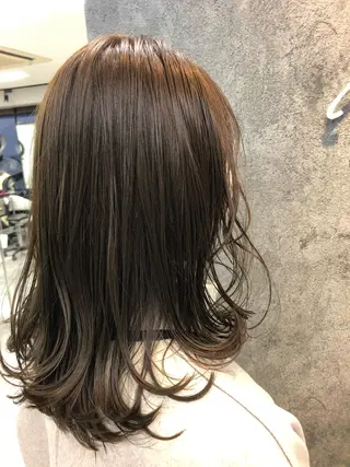 ミディアム Noyヨシモト ヒロトのヘアスタイル
