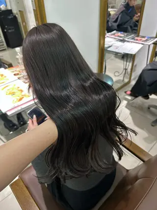 ロング カラー 髪質改善艶カラー🩶 Nanako ⟡.·のヘアスタイル