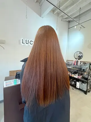 カラー LUCK モミジのヘアスタイル