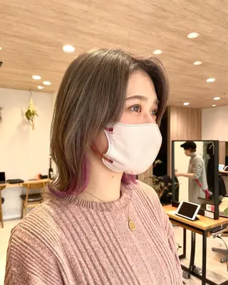 カラー うる艶レイヤーカット hinakoのヘアスタイル