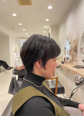 ショート 福井 茉菜美のヘアスタイル