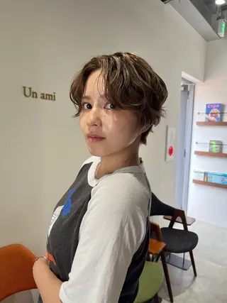 ショート パーマ 渡邊 百咲のヘアスタイル