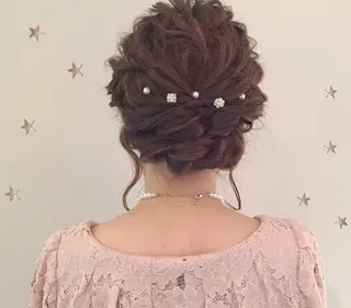 ミディアム ヘアアレンジ 市川 千夏のヘアスタイル