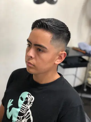 ショート 深夜23時まで営業 OR BARBERのヘアスタイル