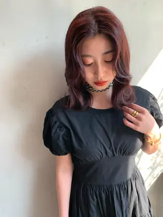 ミディアム カラー yui .のヘアスタイル
