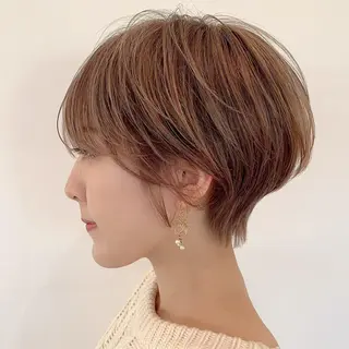 ショート カラー ナガス カズアキのヘアスタイル