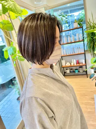 ミディアム カラー 白髪ぼかしハイライト 💫ミネ ヒロシのヘアスタイル