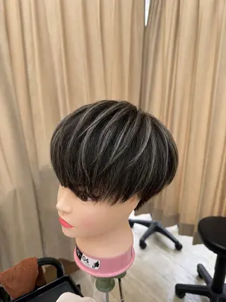 ショート メンズハイライト/ 透明感カラー⚡️内山のヘアスタイル