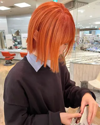 ショート カラー ハイトーン/ショート 村上淳乃🐥のヘアスタイル