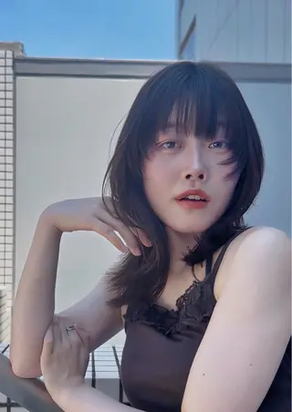 カラー 韓国風レイヤーカラー ライムのヘアスタイル