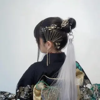 ヘアアレンジ 瑠己杏 :ボブ/ ハイトーンワンカラーのヘアスタイル