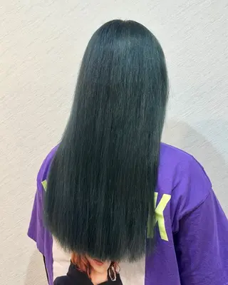 カラー UEYAMA KANNOのヘアスタイル