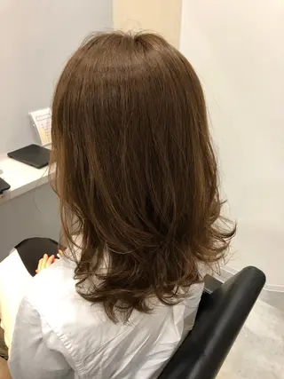セミロング カラー ideal心斎橋 🌛亜耶🌜のヘアスタイル