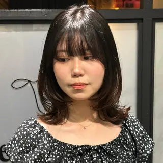 ミディアム マエダルイ🌐 レイヤースタイルのヘアスタイル