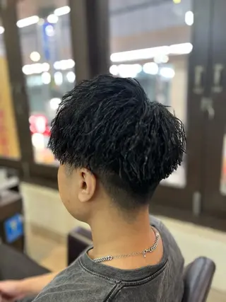 パーマ メンズ カ レラのヘアスタイル