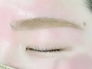 アイブロウ chouchou所属・山下 千歳のマツエク・マツパデザイン