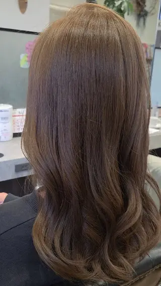 ロング カラー 関口 友菜のヘアスタイル