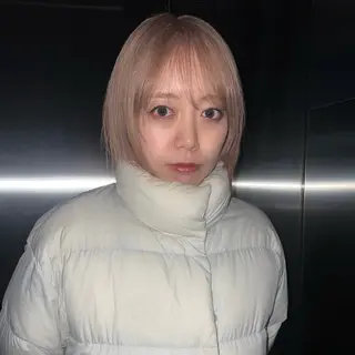 カラー soi conc所属・AYU/ブリーチ/ レイヤーカットのヘアスタイル