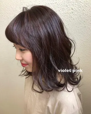 ミディアム カラー ツキノキ ミナのヘアスタイル