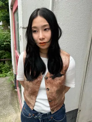 セミロング カラー もりしま あやかのヘアスタイル