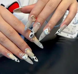 ネイル Pure&Rich Nailのネイルデザイン