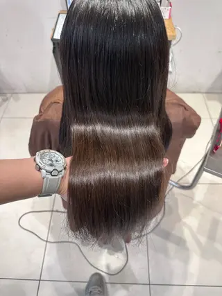 ロング ✨️デザインカラー AIRI✨のヘアスタイル