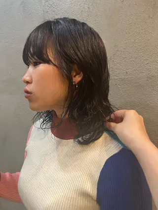 ミディアム カラー 目黒 彩花のヘアスタイル