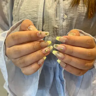 ネイル S. SAYAのネイルデザイン