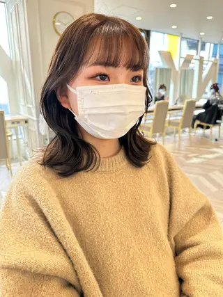 ミディアム カラー 小顔レイヤー/ ベージュ🤍Rieのヘアスタイル