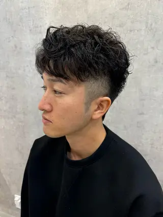 ミディアム パーマ メンズ 似合う髪型が 分からない方へのヘアスタイル