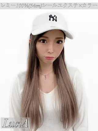 ロング LuciA エクステカラーのヘアスタイル