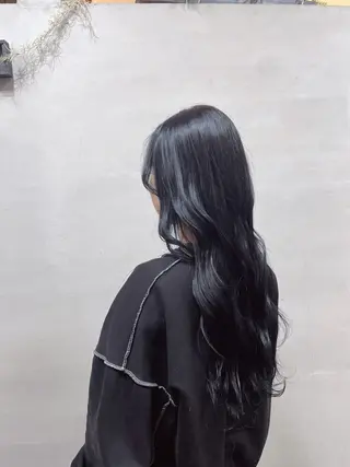 ロング Sallam Maenakaのヘアスタイル