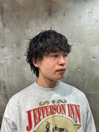 ミディアム パーマ メンズ メンズ専門 Ryukiのヘアスタイル