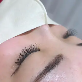 マツエク・マツパ 南 綾花の眉毛・アイブロウイメージ